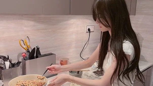 Cô gái 30 tuổi ở Hà Nội sống tiết kiệm: Tiêu gần 5 triệu đồng/tháng
