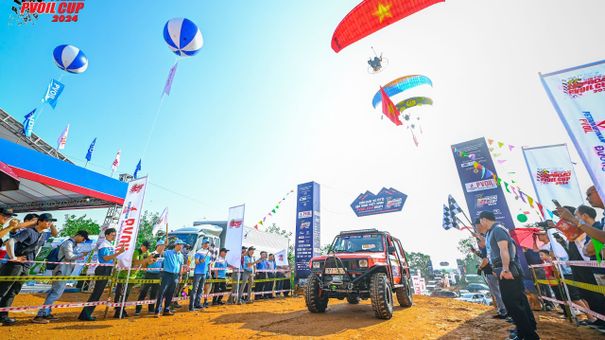 Khai mạc Giải Đua xe Ô tô Địa hình Việt Nam PVOIL Cup 2024
