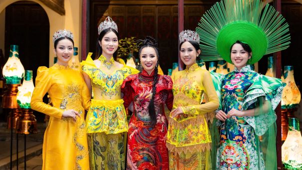 Mãn nhãn bộ sưu tập “Nét xưa” trong fashion show “Sắc màu di sản”