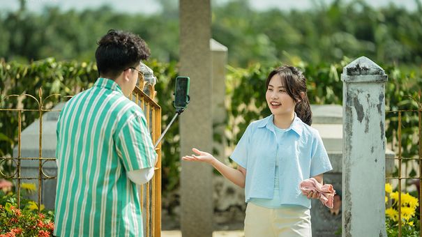 Huỳnh Lập tung teaser poster và trailer Nhà Gia Tiên, từ bí ẩn, kỳ quái, hài hước