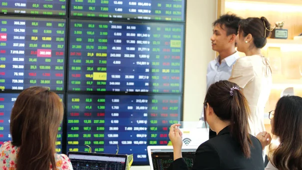 VN-Index Tăng Điểm Nhờ Nhóm Bất Động Sản Và Hóa Chất Ngày 16/2