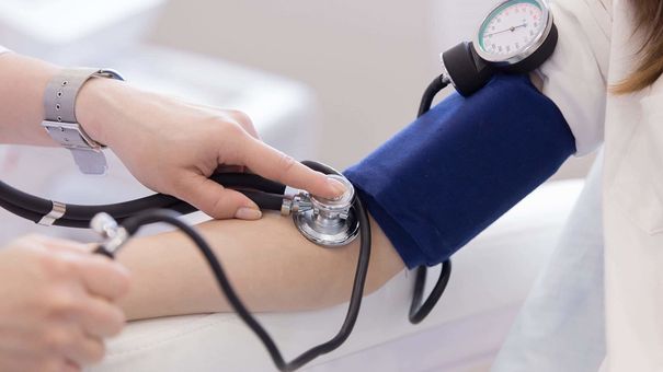 Chuyên Gia Y Tế Mách Bạn Cách Kiểm Soát Huyết Áp