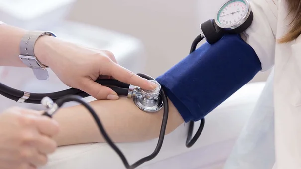 Chuyên Gia Y Tế Mách Bạn Cách Kiểm Soát Huyết Áp