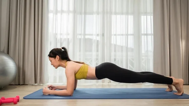 7 bài tập siết cơ bụng tại nhà để có vòng eo săn chắc