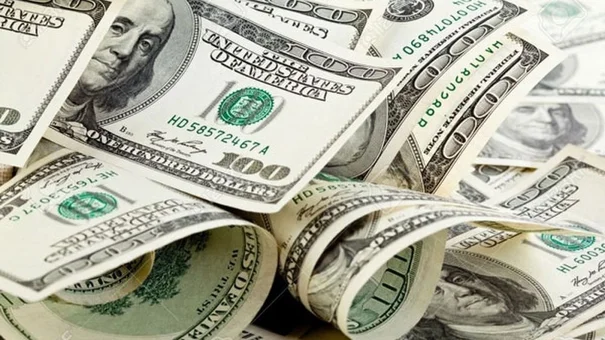 Giá USD và giá vàng cùng đi lên