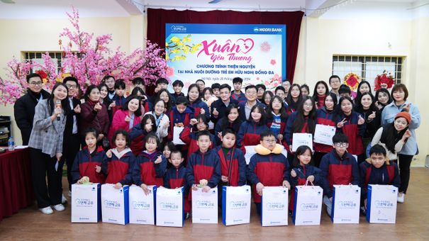 Ngân hàng Woori Việt Nam mang “Xuân yêu thương” đến Nhà nuôi dưỡng trẻ em Hữu Nghị Đống Đa