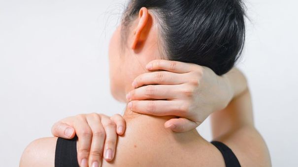 Bác Sĩ Cảnh Báo Những Thói Quen Gây Bệnh Xương Khớp Nhiều Người Mắc Phải