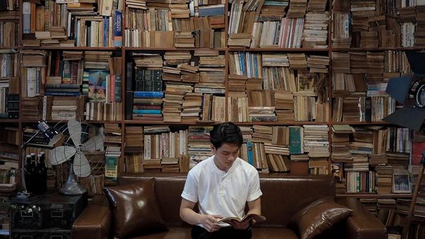 Những Quán Cafe Bày Trí Phong Cách Thời 'Ông Bà Anh' Tại Tp. HCM