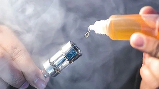 Hút Thuốc Lá Điện Tử Gây Động Kinh, Đột Quỵ Ở Nhiều Người Trẻ