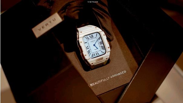 Vertu Watch cao cấp chính hãng lần đầu tiên có mặt tại thị trường Việt Nam