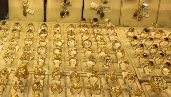 Điểm tin kinh tế - thị trường ngày 5/3/2024: Giá vàng trong nước hôm nay “leo thang” theo giá thế giới?