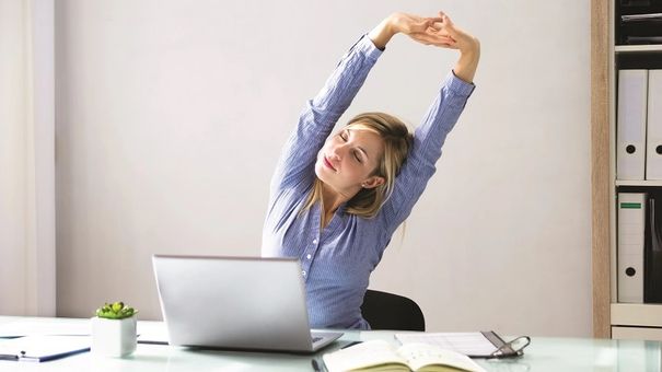 5 thói quen giúp dân văn phòng kiểm soát cân nặng