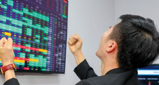Thị Trường Chứng Khoán 5/3: Vn-Index Gần Cán Mốc 1.270 điểm