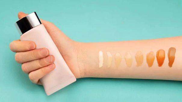 4 tác dụng phụ của việc thoa kem nền lên mặt thường xuyên