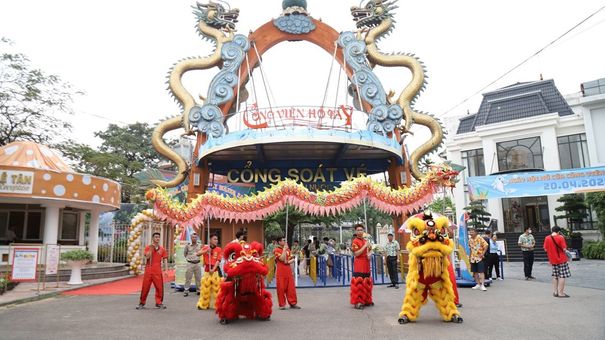 Công viên Nước Hồ Tây tổ chức nhiều chương trình hấp dẫn dịp lễ 30/4 -1/5