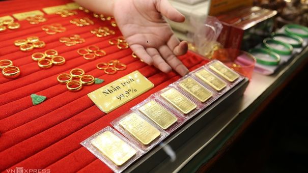 Giá vàng nhẫn lập kỷ lục hơn 72 triệu đồng