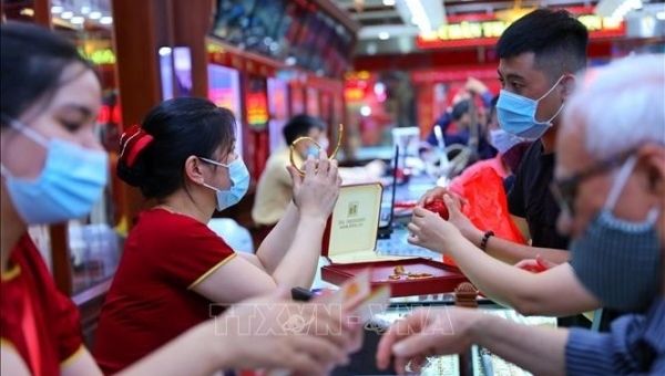 Giá vàng giảm sốc sau thông tin sẽ thanh tra thị trường