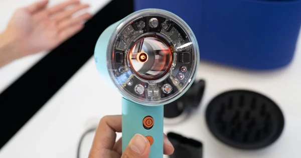 Dyson chính thức giới thiệu hai sản phẩm máy sấy tóc mới tại thị trường Việt Nam