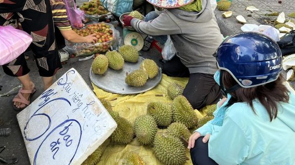 Loạn giá sầu riêng ở Thành phố Hồ Chí Minh