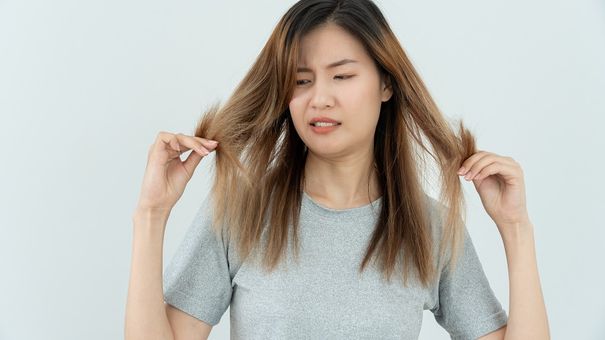 Tóc Chẻ Ngọn Có Phải Dấu Hiệu Tóc Yếu?