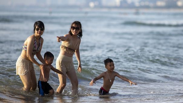 Giá vé máy bay đầu hè 'hạ nhiệt'
