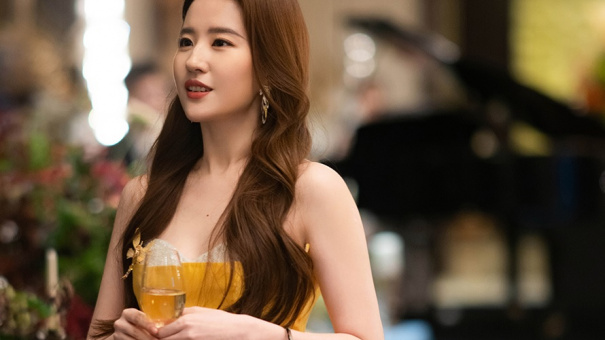 Lưu Diệc Phi khiến hoa hồng vàng bán chạy