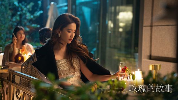 ‘Bóc giá’ tủ đồ của Lưu Diệc Phi trong phim mới Câu Chuyện Hoa Hồng
