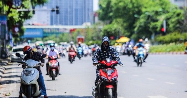 Miền Bắc, miền Trung nắng nóng đỉnh điểm