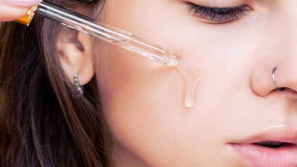 Cách Sử Dụng Retinol Trong Chu Trình Dưỡng Da Mùa Hè
