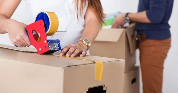 Cung ứng dịch vụ bưu chính 'chui', công ty Fly Express bị xử phạt