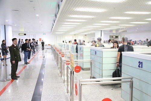 Vì sao nợ thuế dưới 1 triệu đồng cũng bị tạm hoãn xuất cảnh?