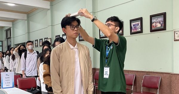 Trường Quản trị và Kinh doanh (Đại học Quốc gia Hà Nội) không xét tuyển thí sinh thấp lùn