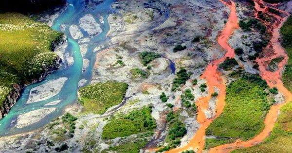 Sông ngòi ở Alaska bất ngờ chuyển sang màu cam: Lý do khiến các nhà khoa học cũng phải ngạc nhi