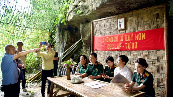 Đạo Diễn Nguyễn Danh Dũng Làm Phim Về Bộ Đội Cụ Hồ