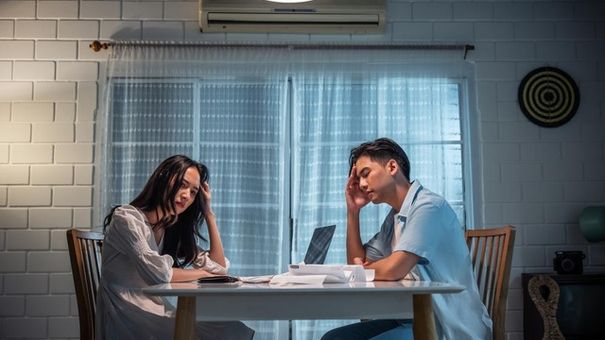 Triệu phú khuyên 3 cách để vợ chồng hòa thuận tiền bạc