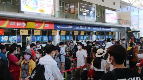 Chuyến bay Đà Nẵng đi TP.HCM phải tạm hoãn vì hành khách tung tin có lựu đạn
