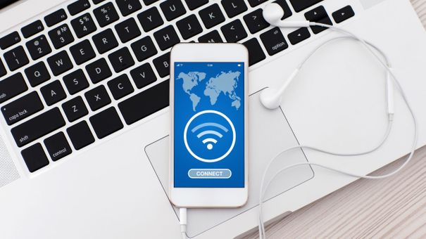 Mách Bạn Cách Kết Nối Wifi Công Cộng An Toàn