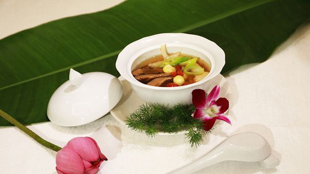 Buffet chay khách sạn Viễn Đông phục vụ xuyên suốt tháng 7 Vu lan
