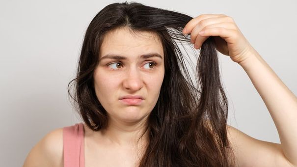 Mẹo Xử Lý Tóc Bết Nhanh Chỉ Trong 7 Ngày