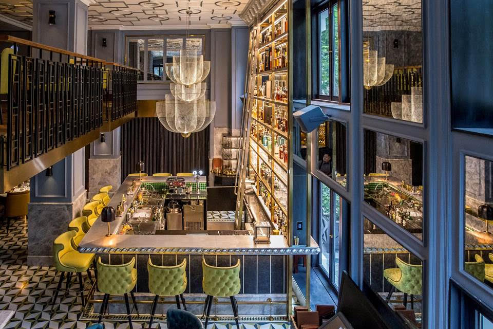 angelina của Metropole Hà Nội được trao tặng danh hiệu quầy bar xì gà thượng hạng Habanos Lounge