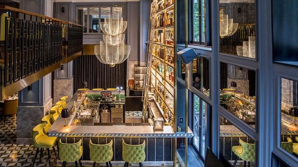 angelina của Metropole Hà Nội được trao tặng danh hiệu quầy bar xì gà thượng hạng Habanos Lounge