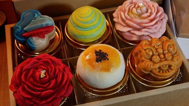 Gần triệu đồng một hộp bánh trung thu handmade hình công, rồng