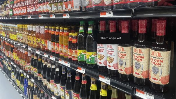 Nước mắm 'Làng chài xưa' Phan Thiết lên kệ siêu thị Mỹ