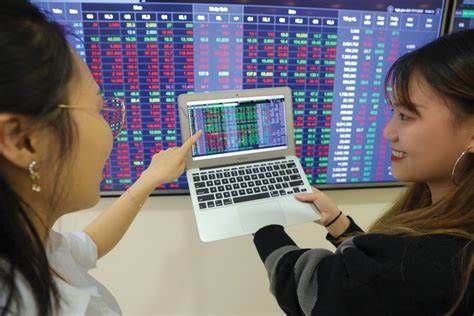 Các Nhà Đầu Tư Đặt Kỳ Vọng Vào Vn-Index Nửa Cuối Quý 3