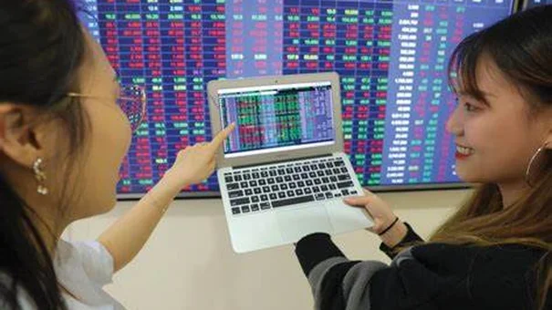 Các Nhà Đầu Tư Đặt Kỳ Vọng Vào Vn-Index Nửa Cuối Quý 3