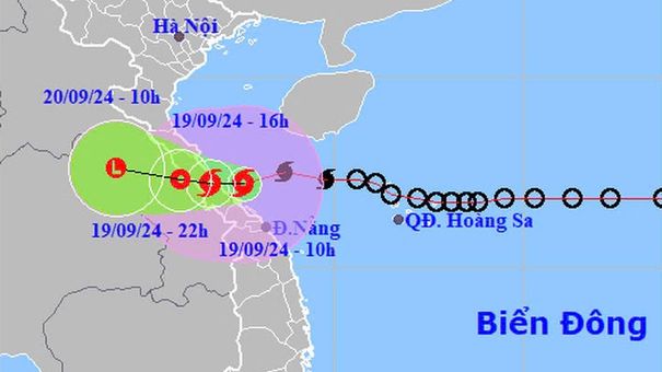 Bão số 4 đổ bộ vào Quảng Bình - Quảng Trị, miền Trung mưa to