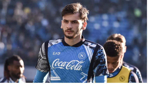 Man Utd, Liverpool và Chelsea chịu đòn nặng nề trong cuộc đua giành Khvicha Kvaratskhelia
