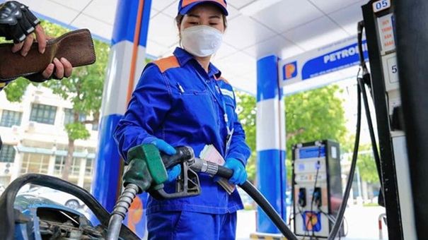 Giá xăng dầu tiếp tục tăng