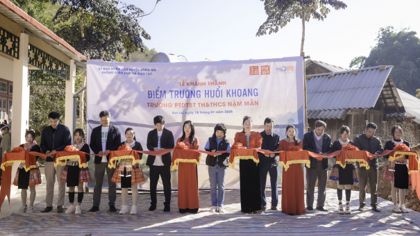 UNIQLO Việt Nam khánh thành 2 điểm trường mới và 1 nhà tắm cho học sinh vùng cao