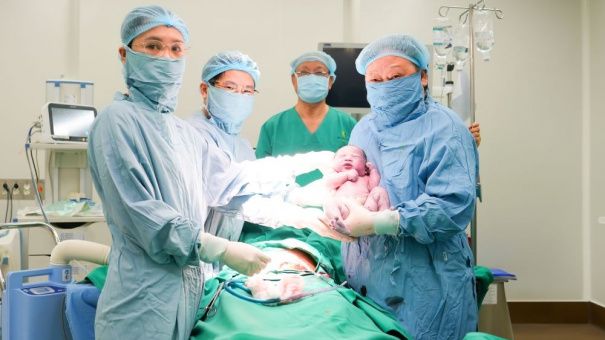 Điều trị u xơ tử cung bằng US-HIFU giúp sản phụ mang thai tự nhiên, sinh con khỏe mạnh